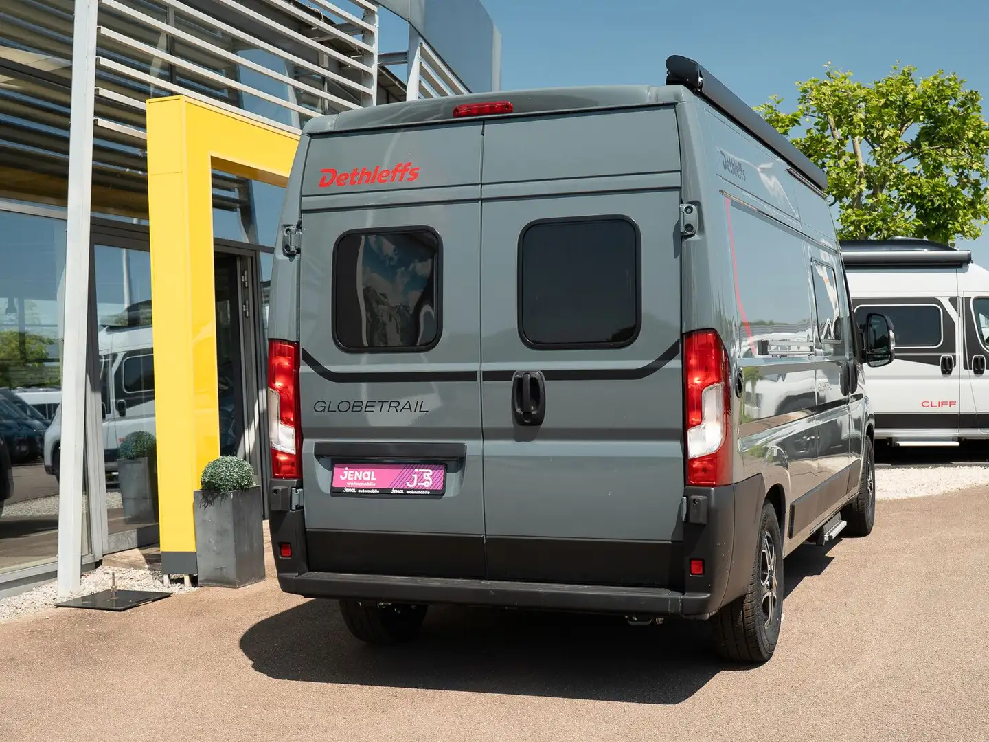Dethleffs Globetrail 600 DK Fiat Heckauszug/Rahmenfenster Grigio - 2