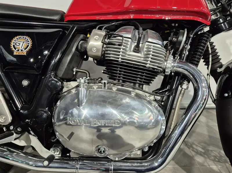 Royal Enfield Continental GT - foto 4