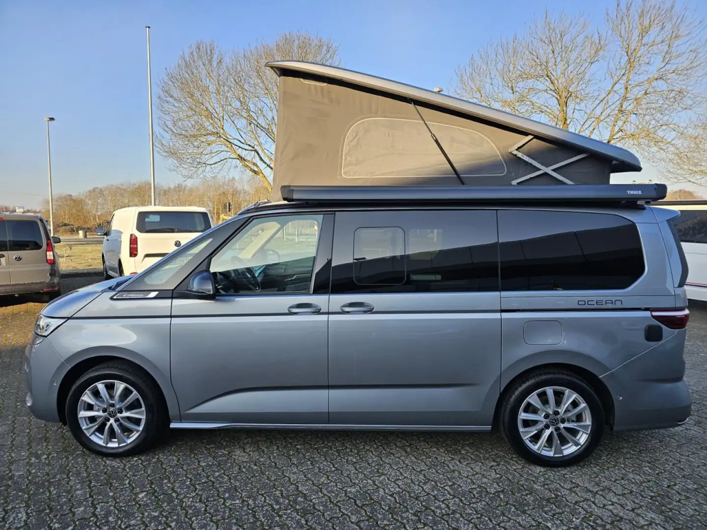 Volkswagen T7 California Ocean 2,0 l TDI 110 kW 7-Gang-DSG Klima Argent - 2