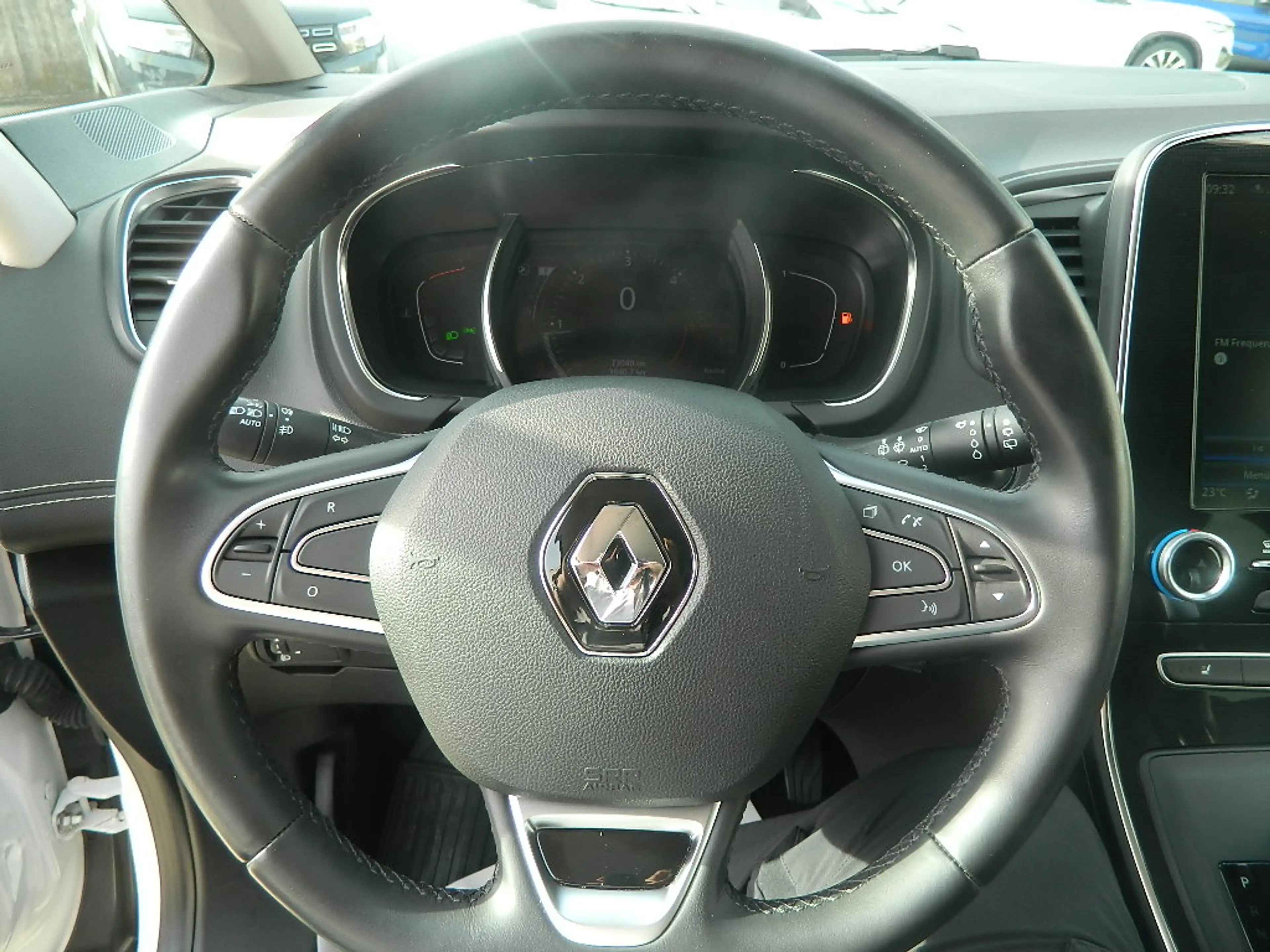 Renault Scenic GRAND SCENIC BOSE Blue dCi 120 EDC — photo 14