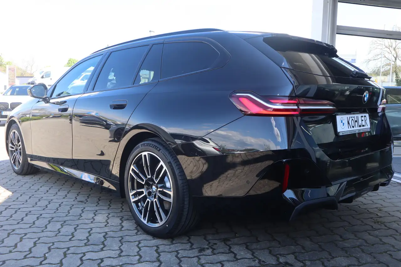 BMW 520 d xDrive Touring M Sport/AHK/HK/Lhz/Shz DAB 3