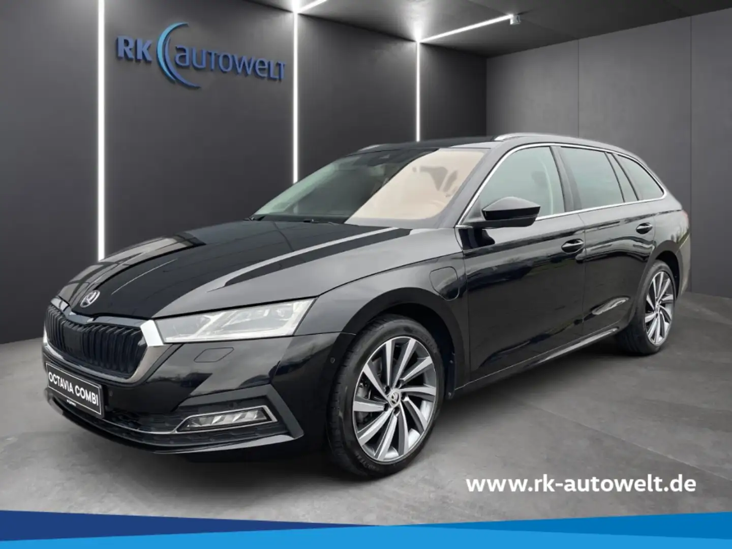 Skoda Octavia Combi First Edition iV 1.4 TSI PHEV,ACC,Head-Up Negro - 1
