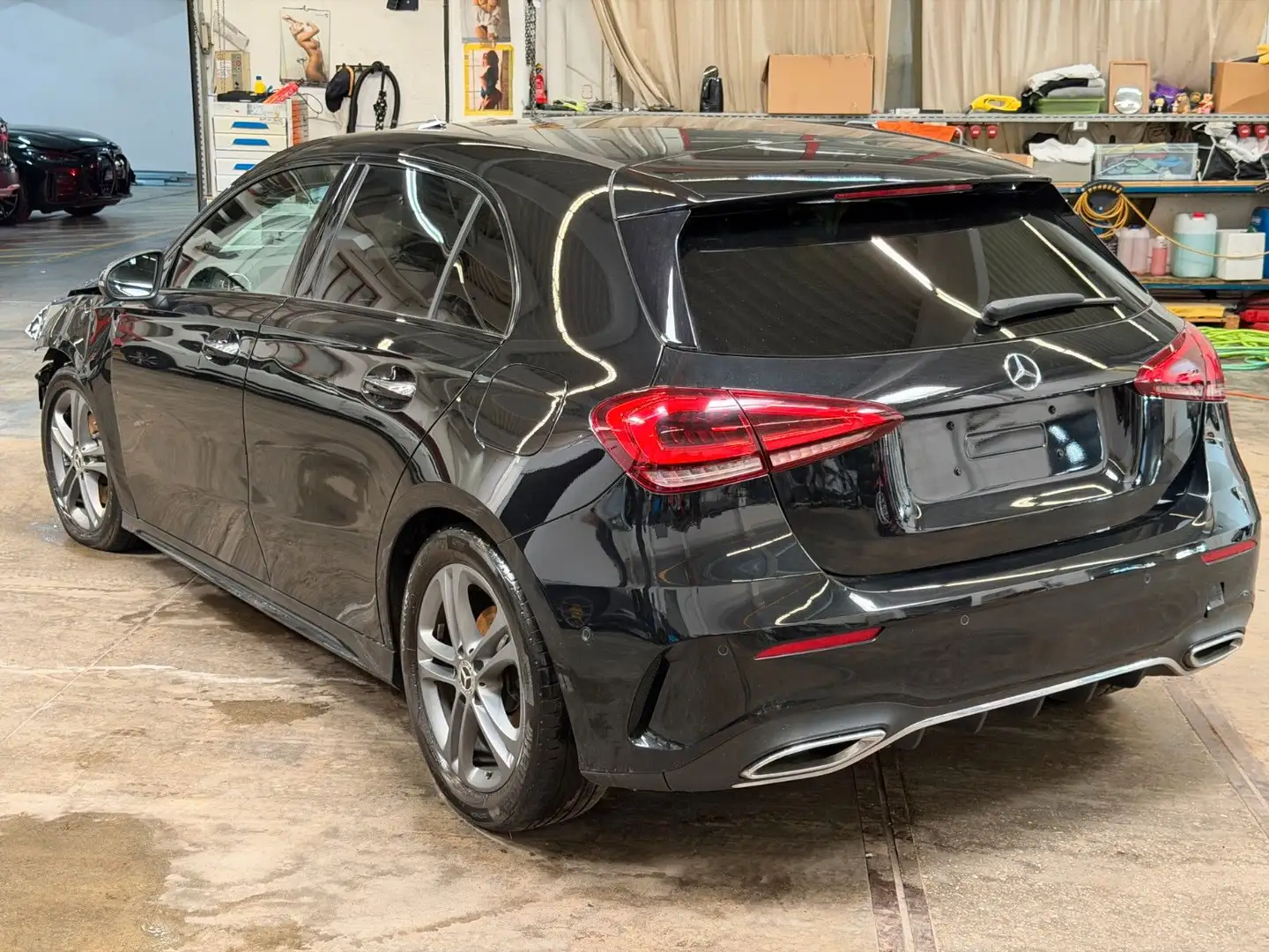 Mercedes-Benz A 200 d AMG- Line Schwarz - 1