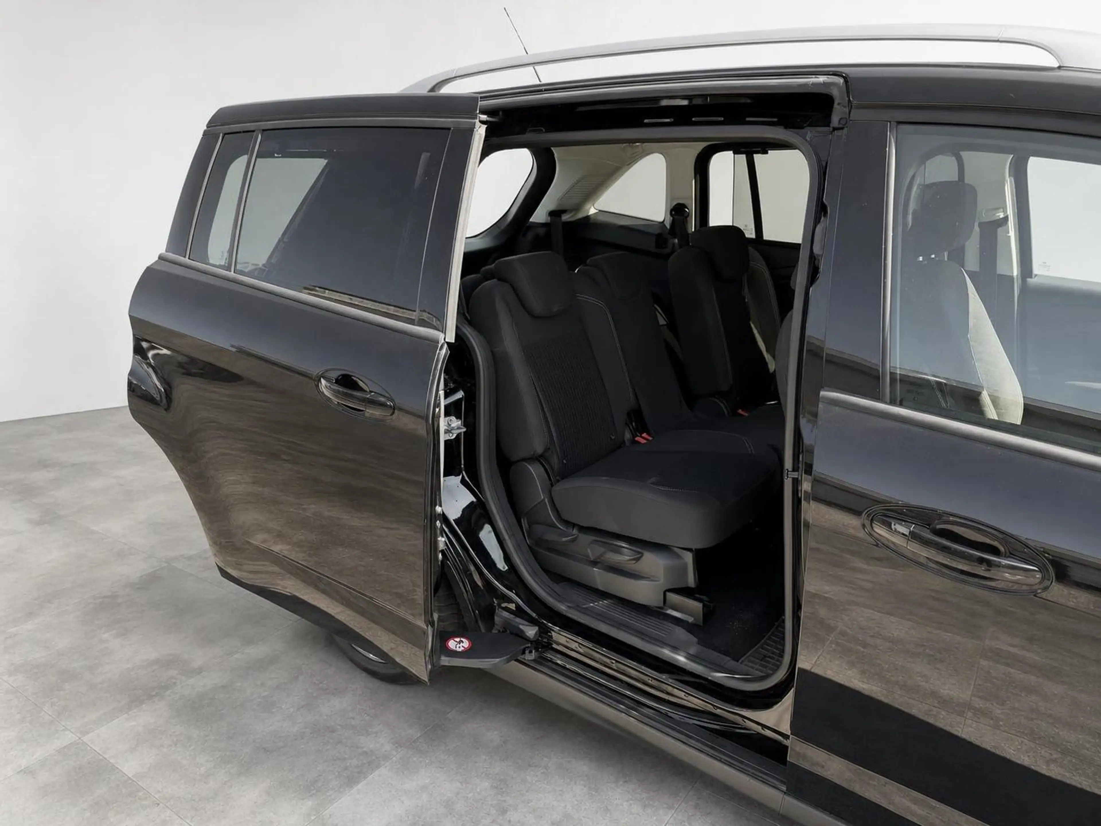 Ford Grand C-Max Business Edition — photo 5
