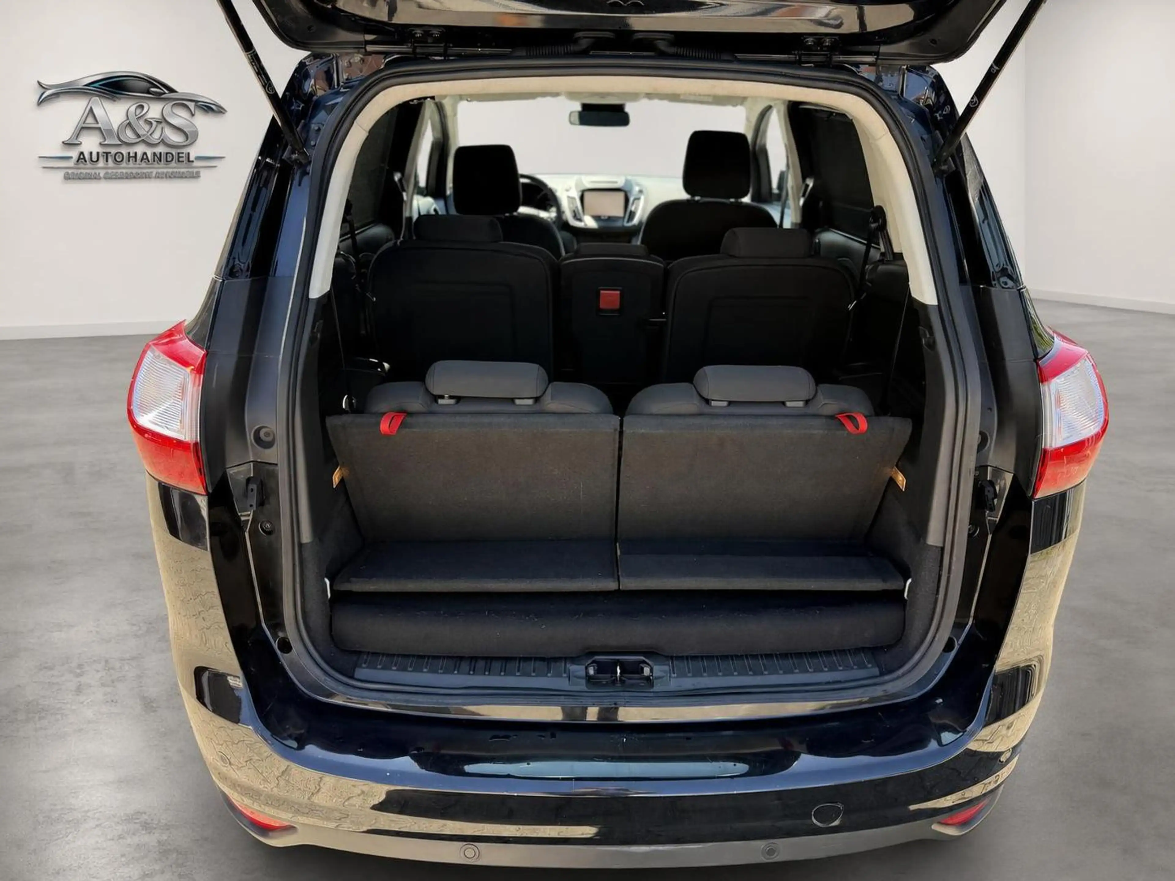 Ford Grand C-Max Business Edition — photo 8