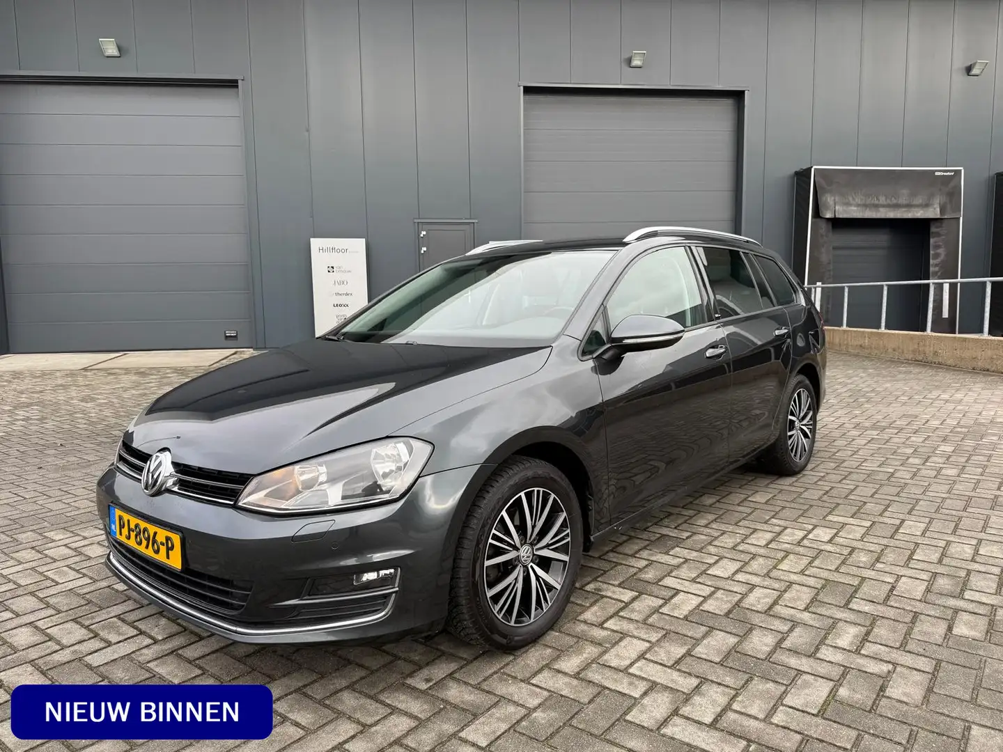 Volkswagen Golf Variant 1.6 TDI Highline Allstar Navi Cruise Clima Trekhaa Zwart - 1