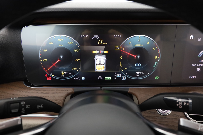 Mercedes-Benz E 300 E300de T Avantgarde Standheizung Sitzbelüftung — photo 17