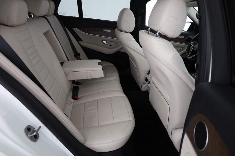Mercedes-Benz E 300 E300de T Avantgarde Standheizung Sitzbelüftung — photo 24
