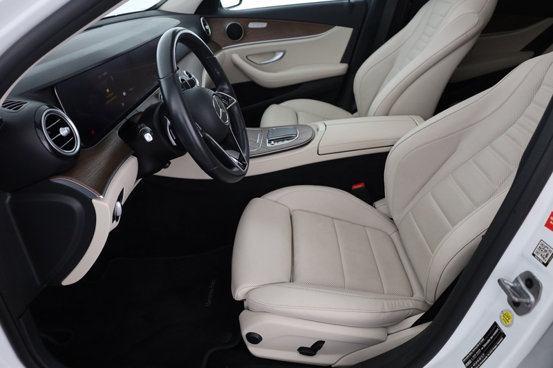 Mercedes-Benz E 300 E300de T Avantgarde Standheizung Sitzbelüftung — photo 22