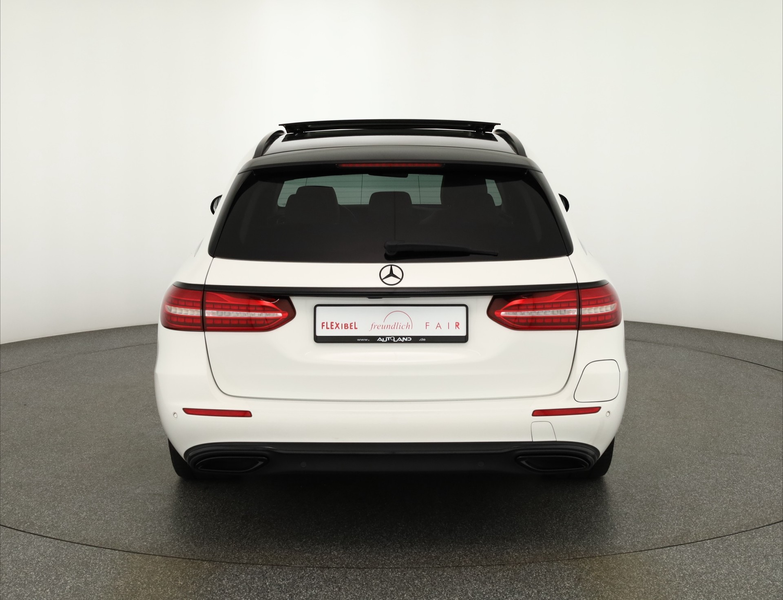 Mercedes-Benz E 300 E300de T Avantgarde Standheizung Sitzbelüftung — photo 4