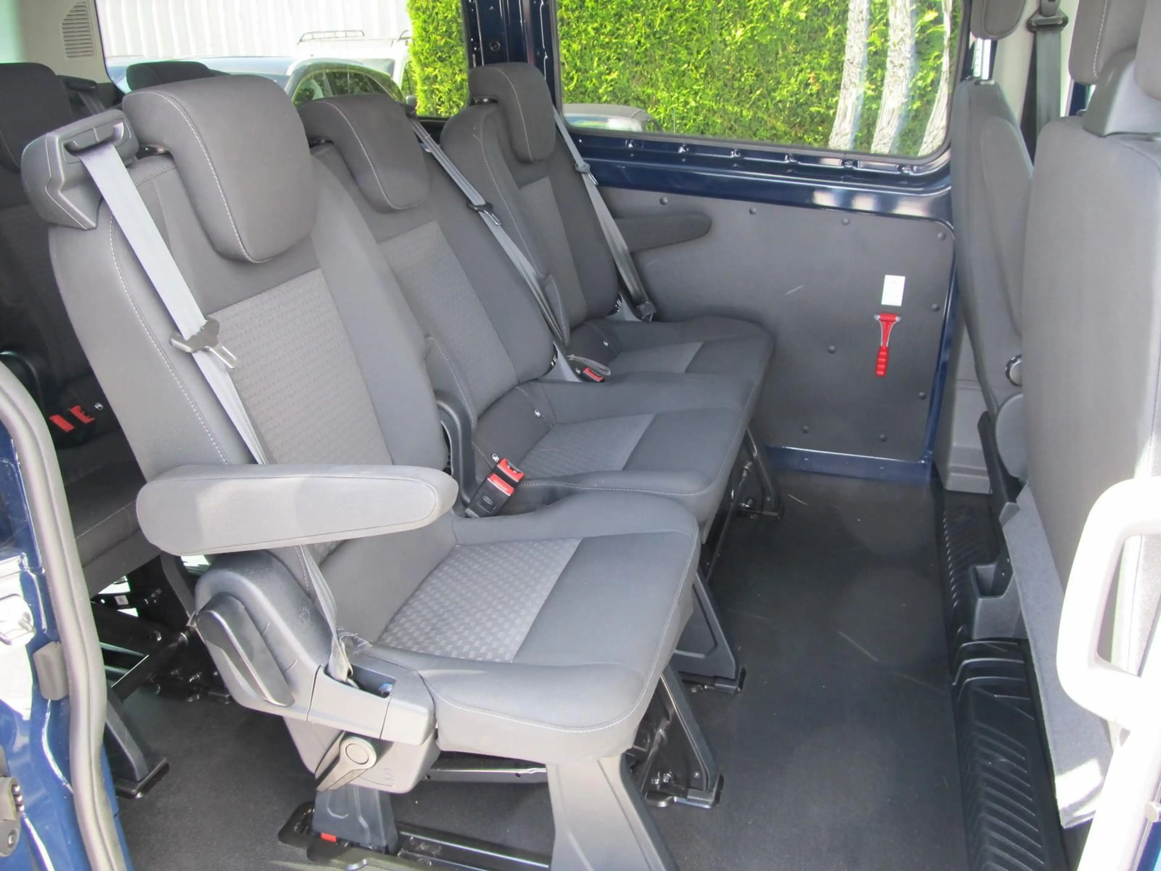 Ford Transit Custom Kombi 320 L2 Trend 9-Sitzer, Klima-v+h, PPS-h, Tem — photo 13