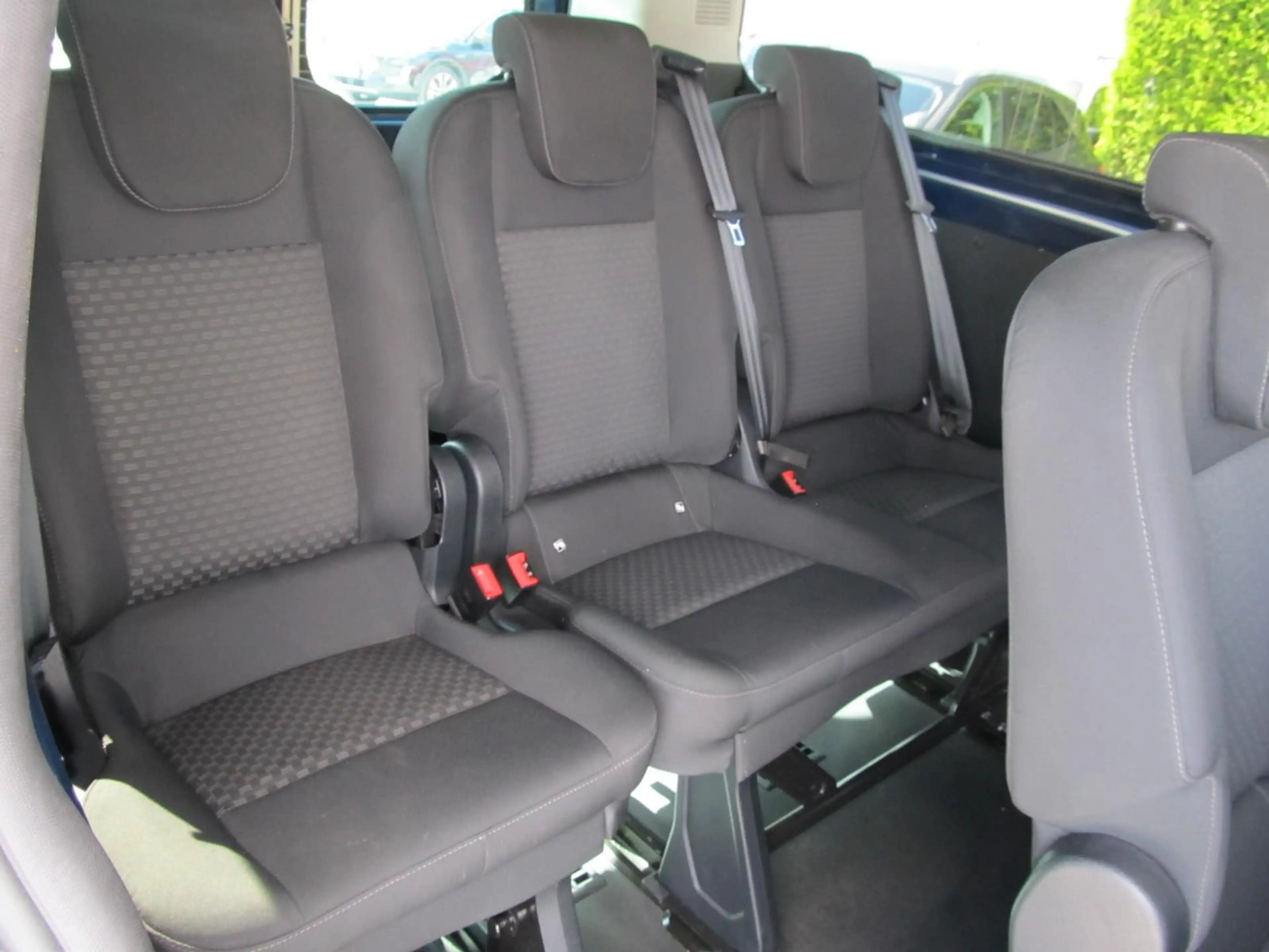 Ford Transit Custom Kombi 320 L2 Trend 9-Sitzer, Klima-v+h, PPS-h, Tem — photo 14