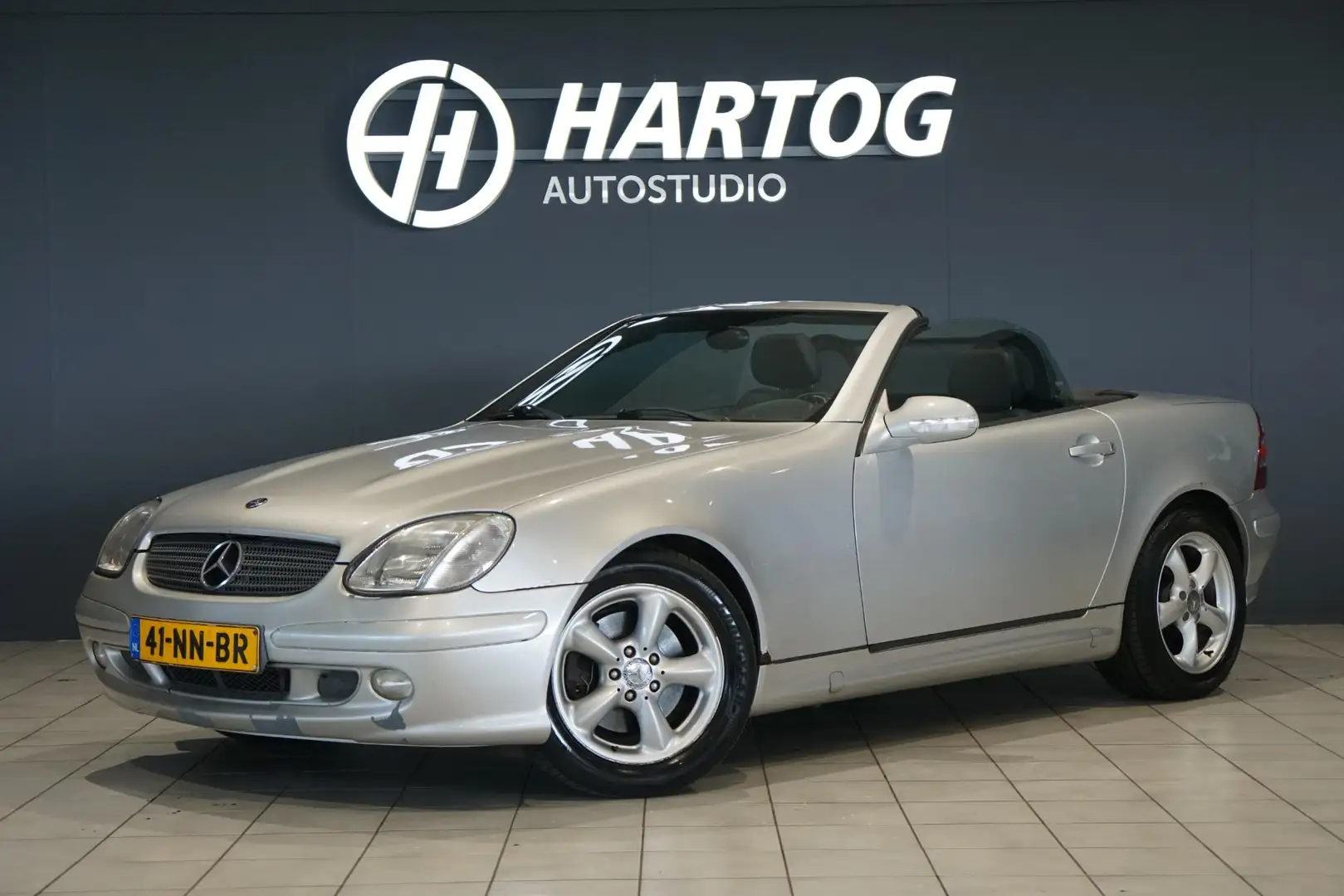 Mercedes-Benz SLK 320 V6 218PK + AUT. / LEDER Grau - 1