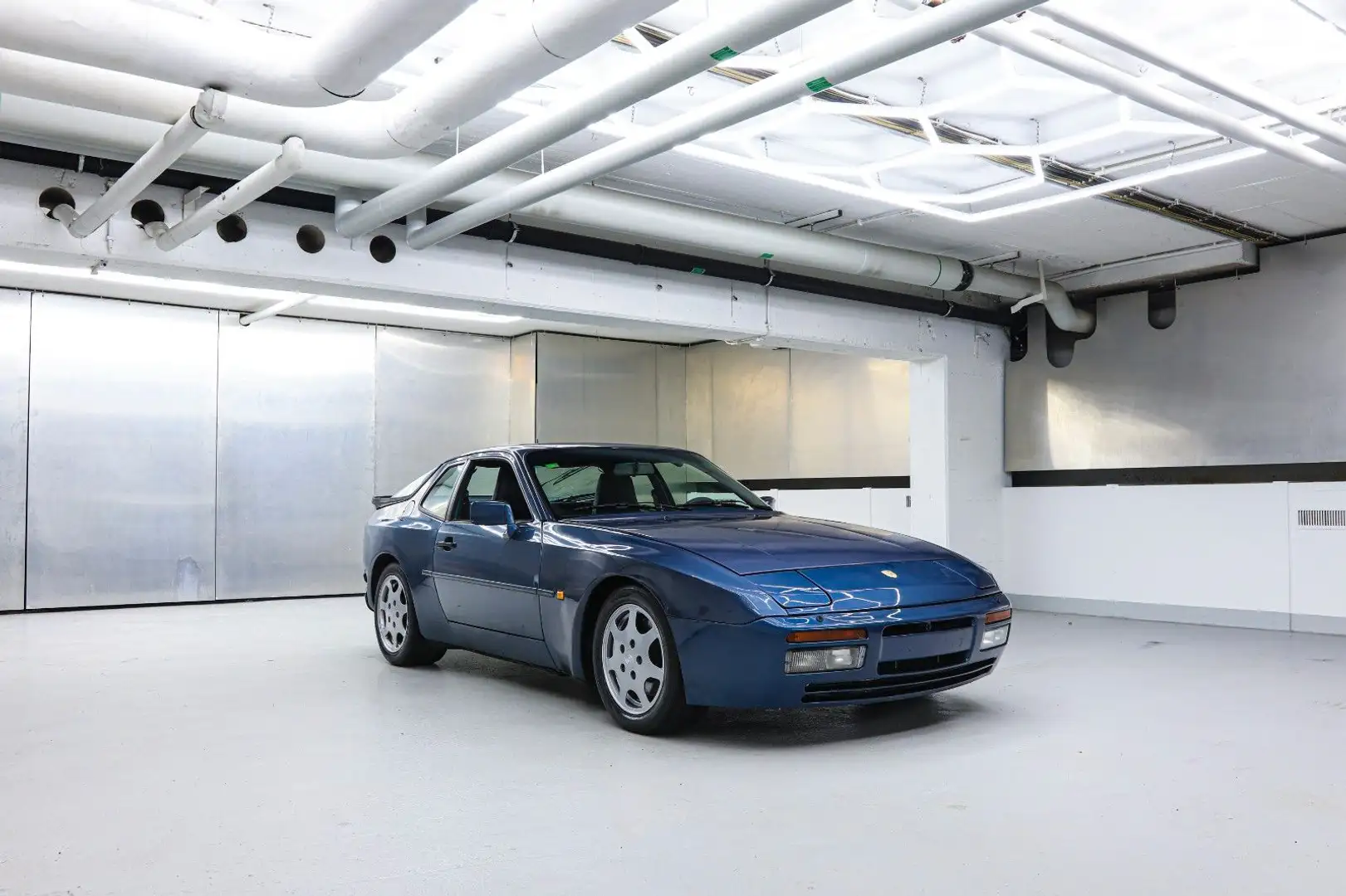 Porsche 944 Turbo 250 PS Blau - 1