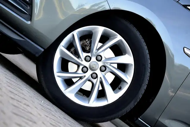 Opel Astra view 6