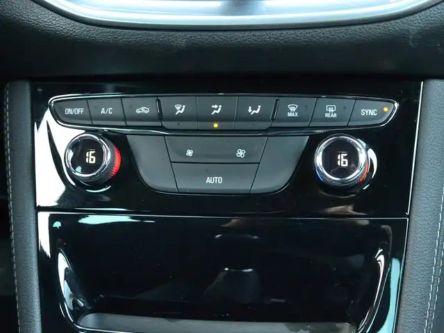 Opel Astra view 15
