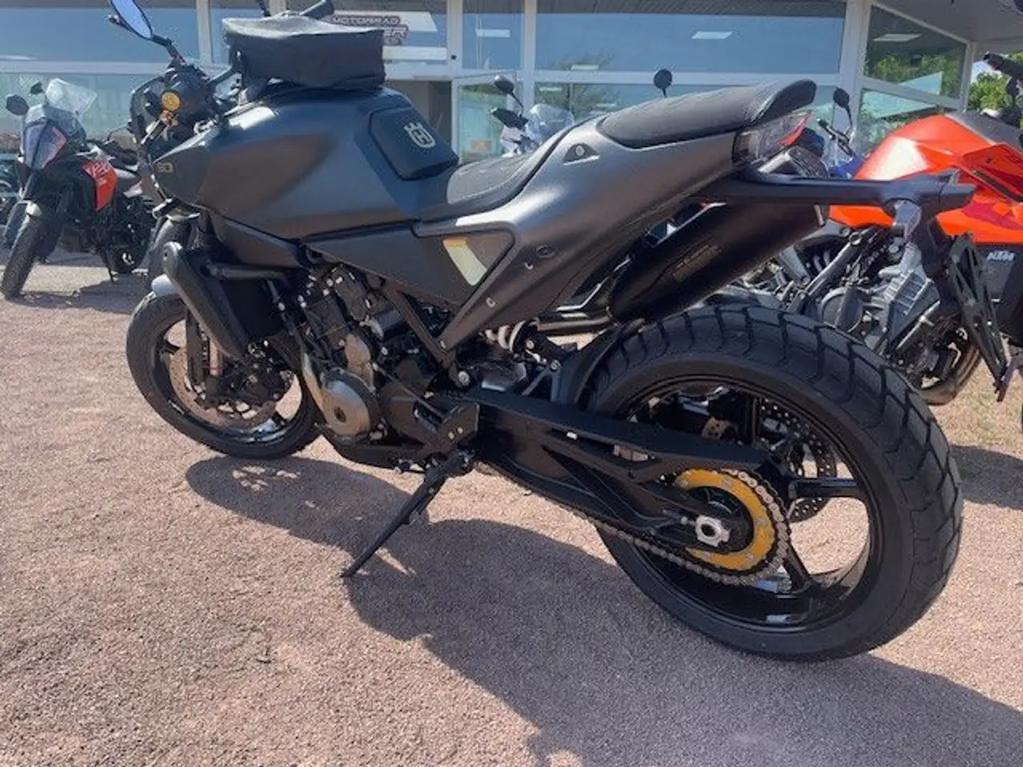Husqvarna 801 Svartpilen Gold-Edition REMUS uvm. Schwarz - 2