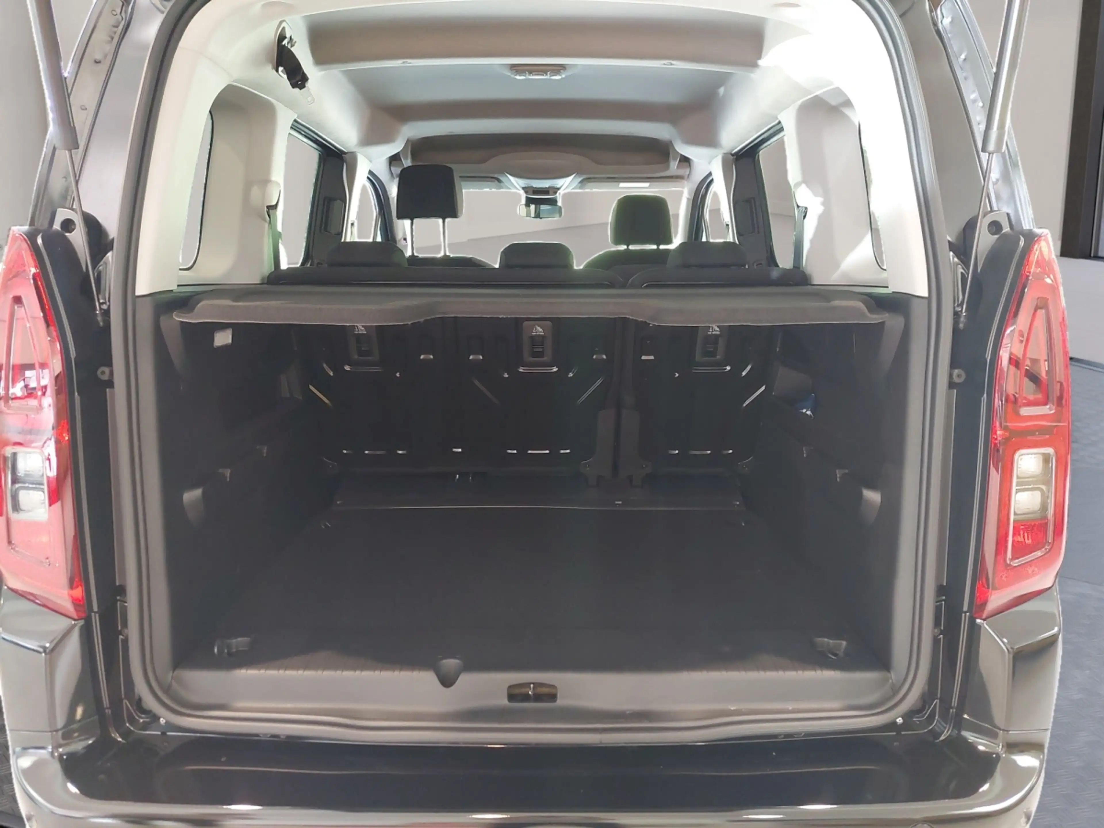 Fiat Qubo La Prima Automatik — photo 11