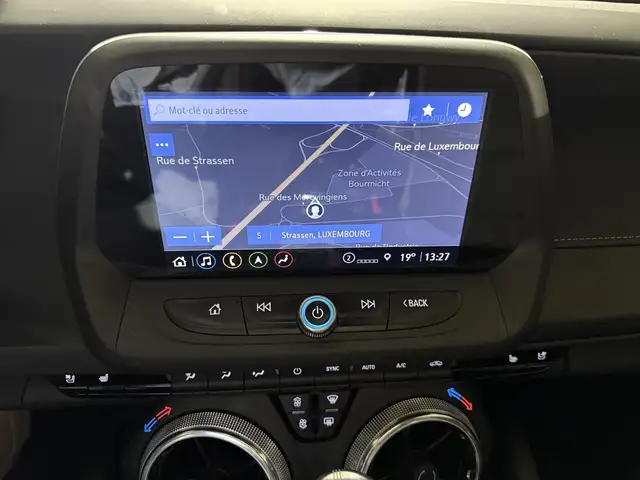 Chevrolet Camaro view 3