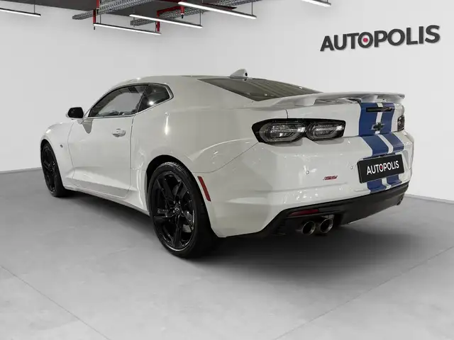 Chevrolet Camaro view 13