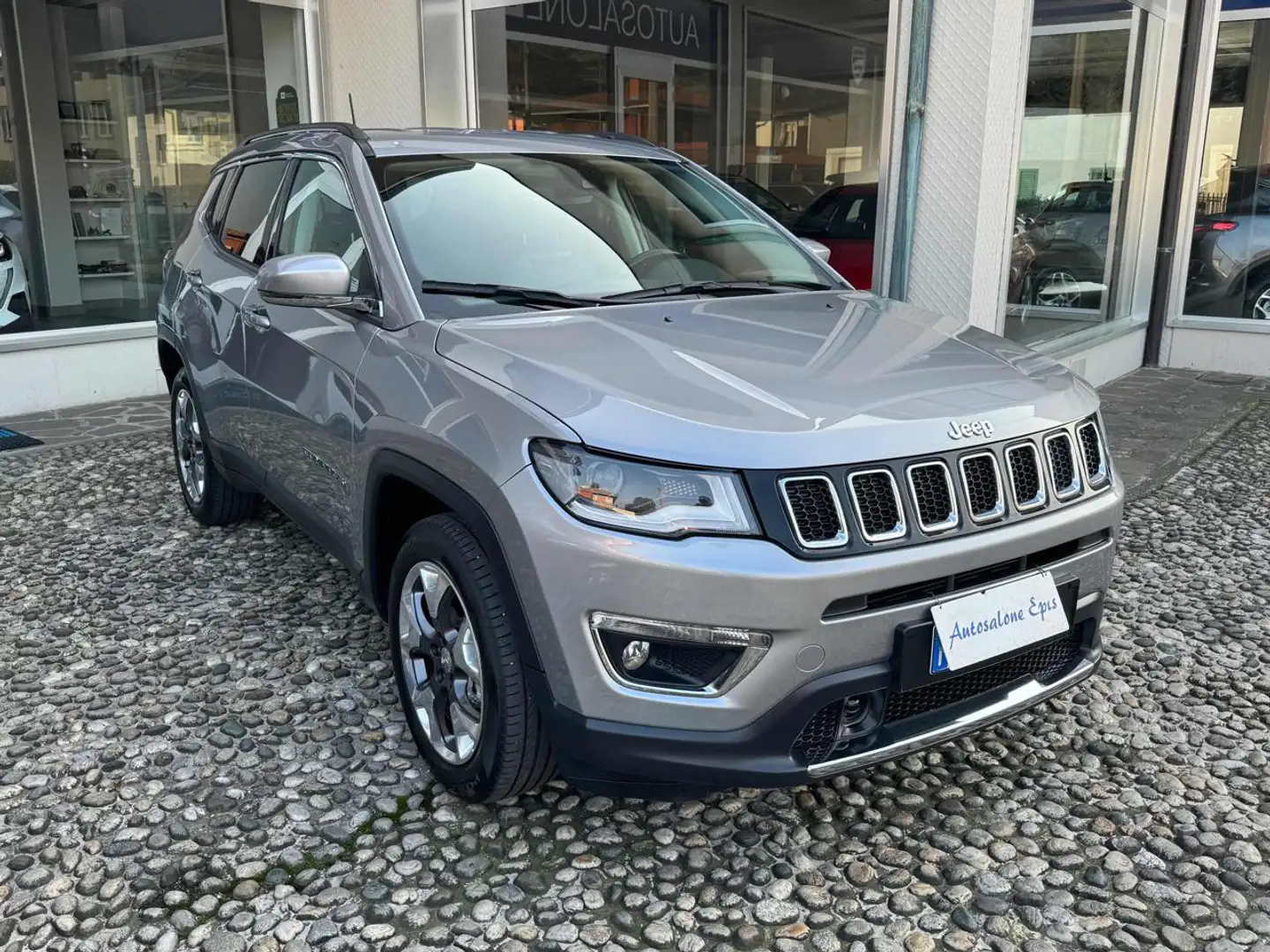 Jeep Compass 2.0 Multijet II 4WD Limited Silber - 1