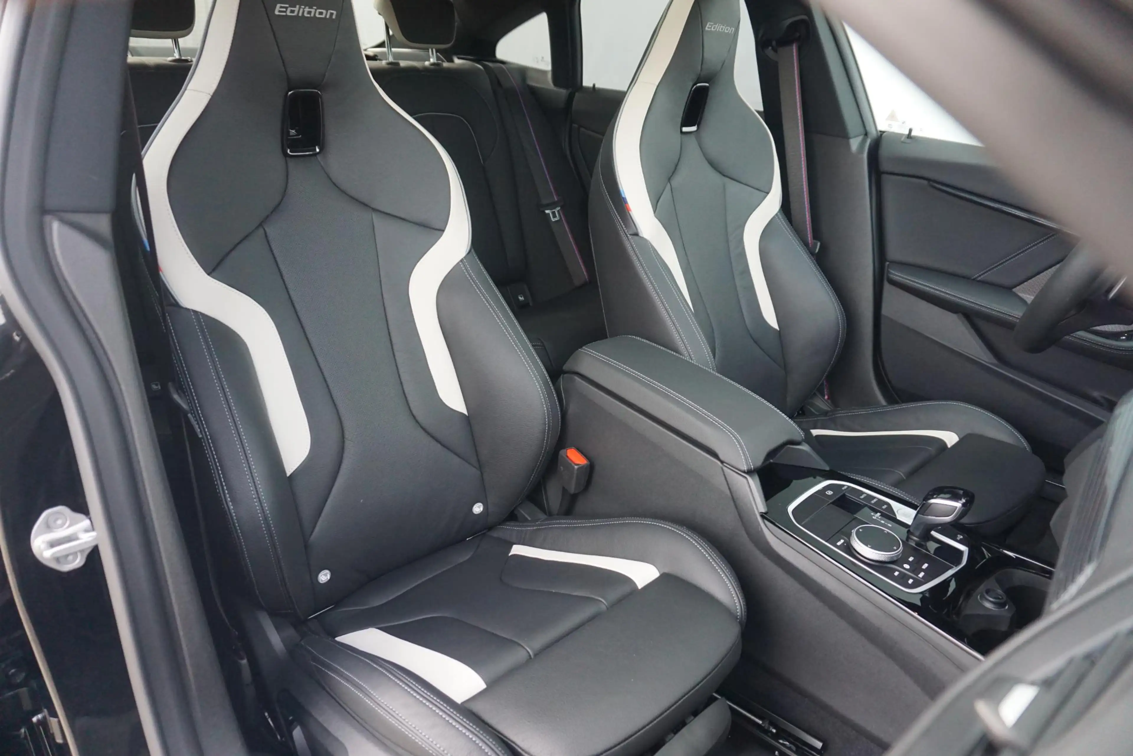 BMW 235 2 Serie Gran Coupé M235 xDrive | Panoramadak / Hea — photo 8