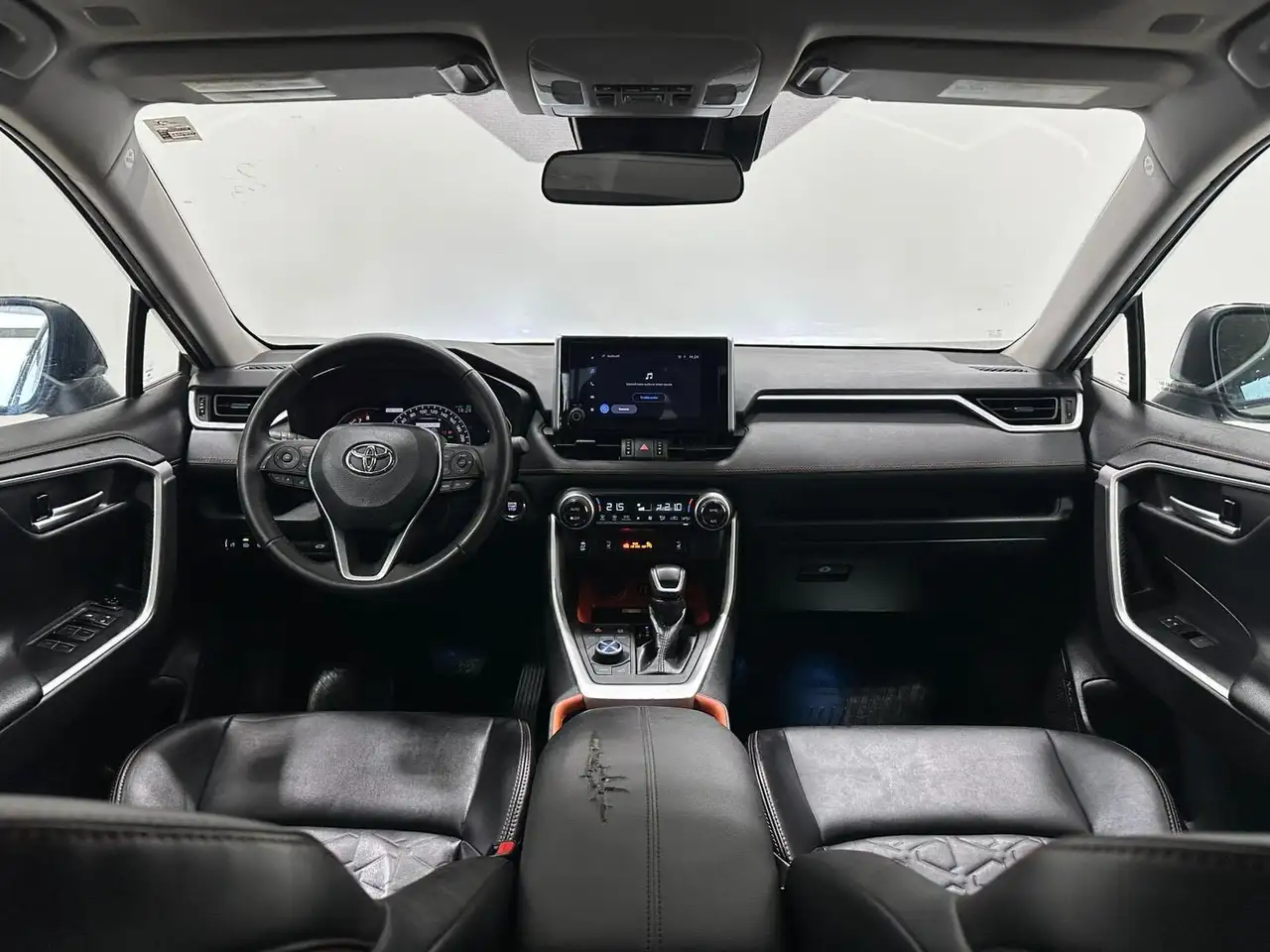 Toyota RAV 4 снимка Toyota RAV 4