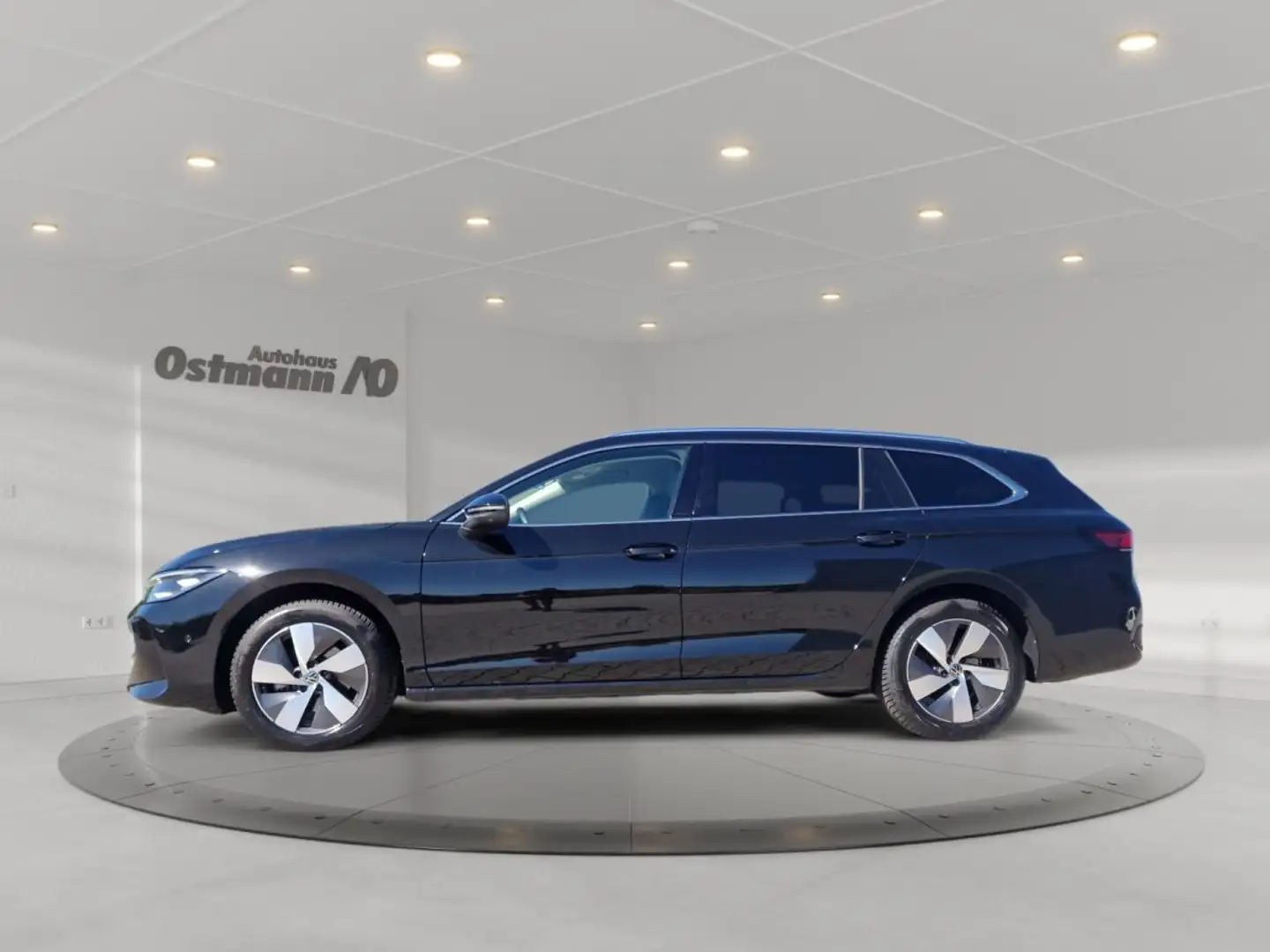 Volkswagen Passat Variant 1.5 eTSI W Business FLA Massage Schwarz - 2