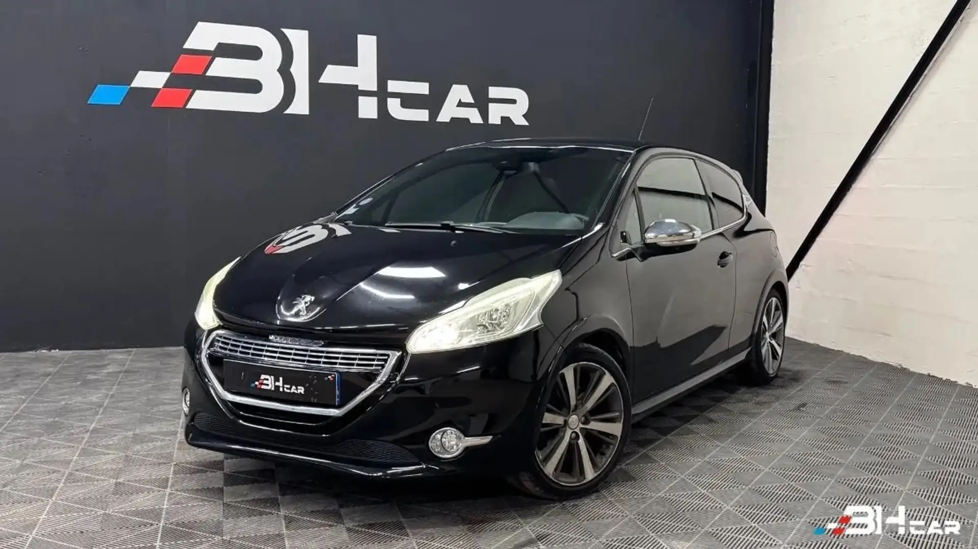 Peugeot 208 GENERATION-I 1.6 THP 155 FELINE Schwarz - 1