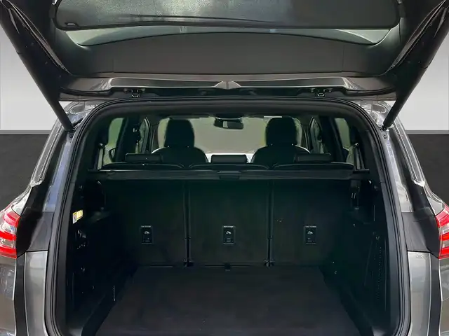 Ford S-Max view 8