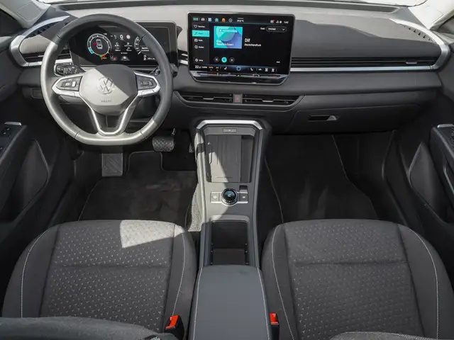 Volkswagen T-Roc view 10