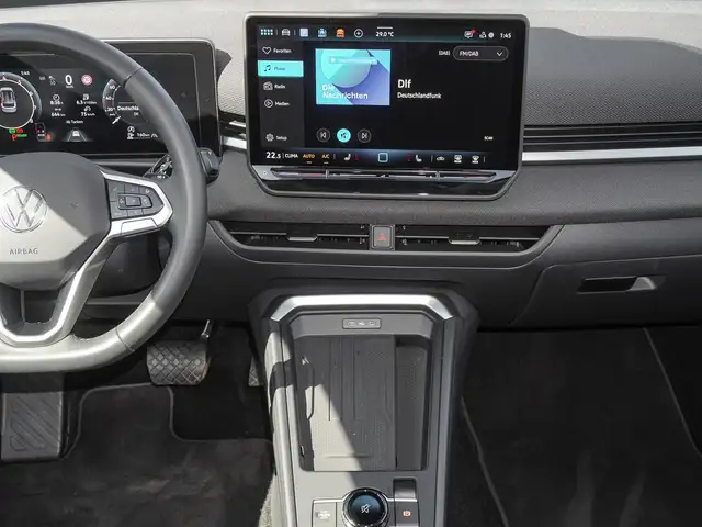 Volkswagen T-Roc view 12