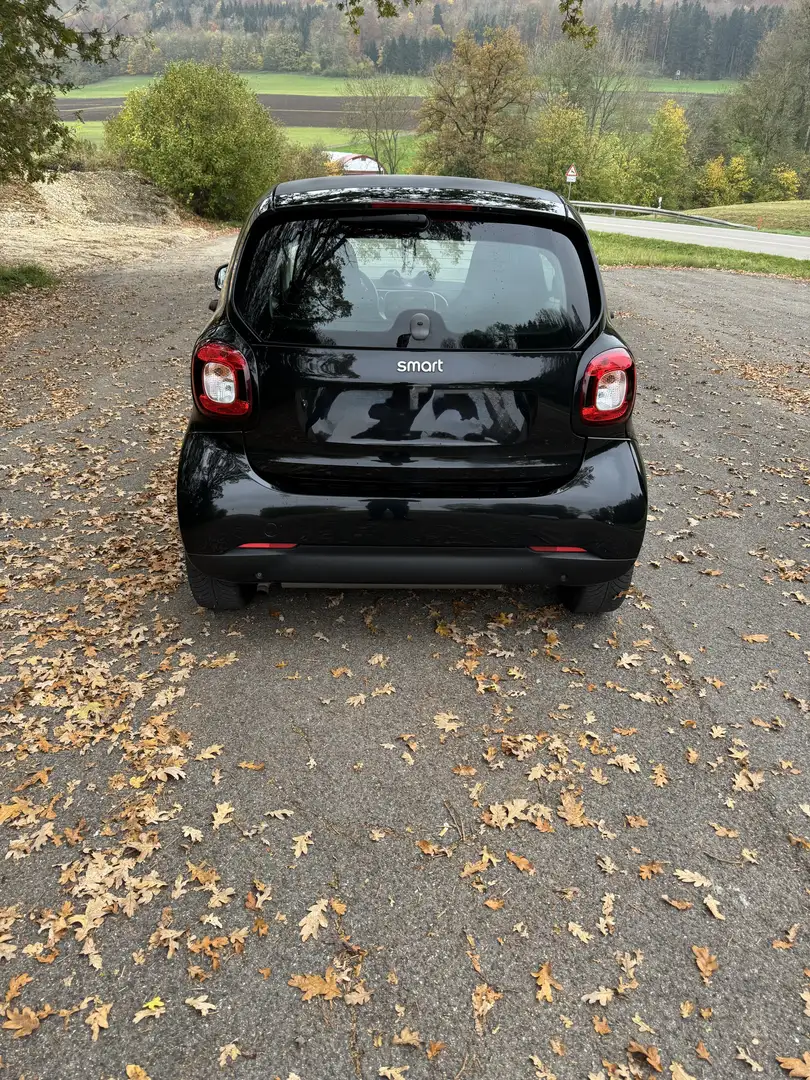 smart forTwo Schwarz - 2