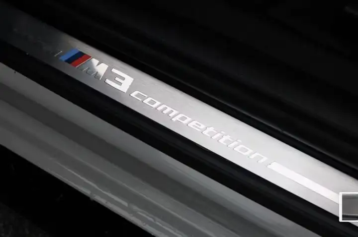 BMW M3 2021, foto 17