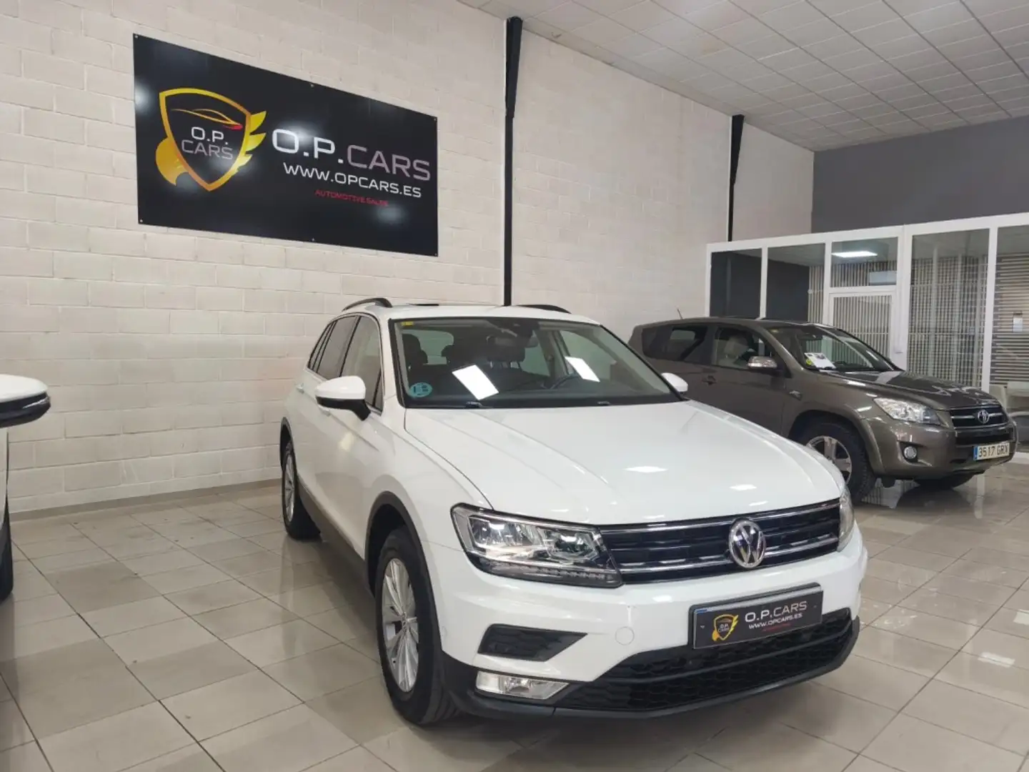 Volkswagen Tiguan 2.0TDI Advance 4Motion DSG 110kW Blanco - 2