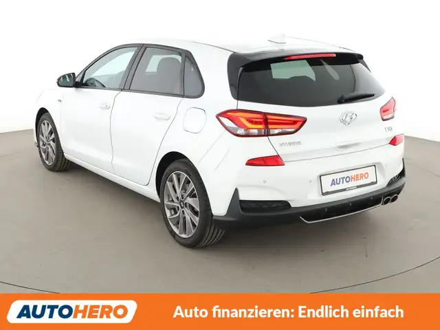 Hyundai i30 view 4