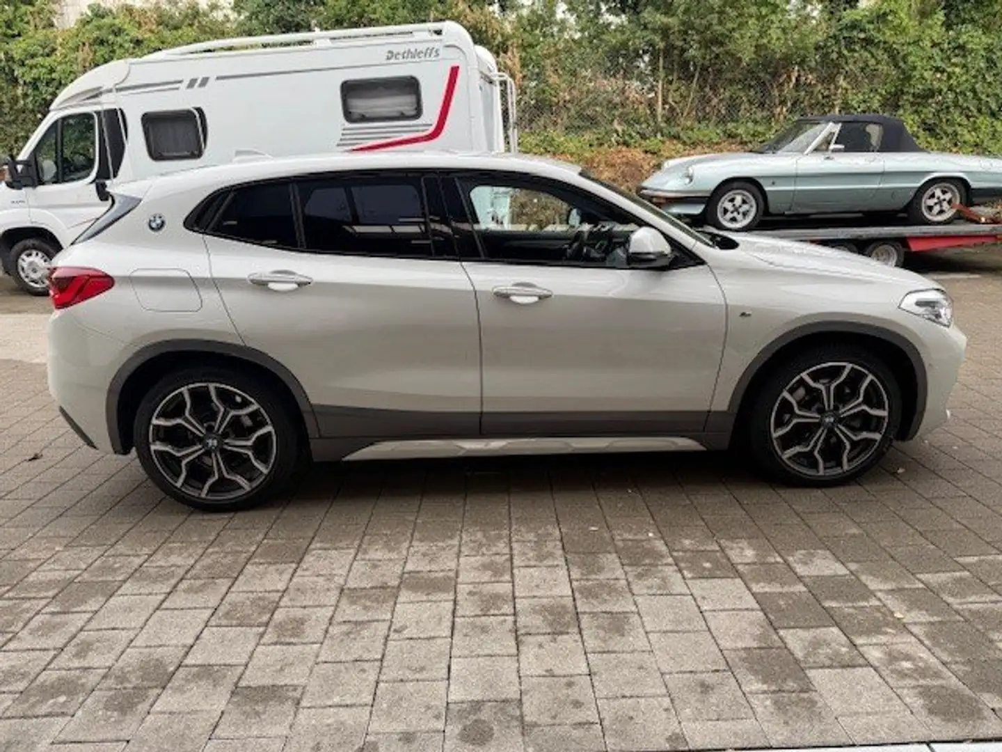 BMW X2 xDrive 20 d M-Sport Weiß - 2