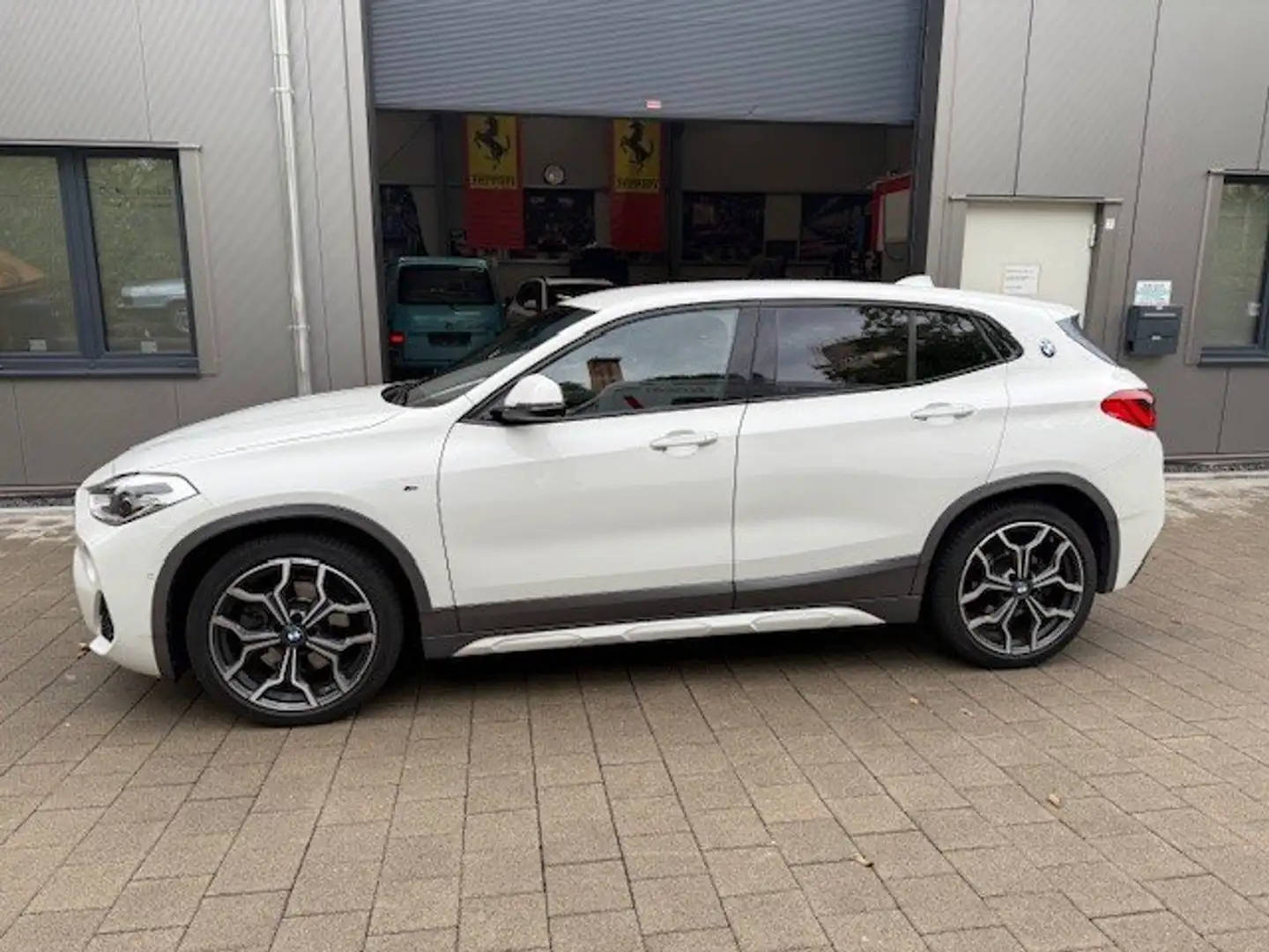 BMW X2 xDrive 20 d M-Sport Weiß - 1