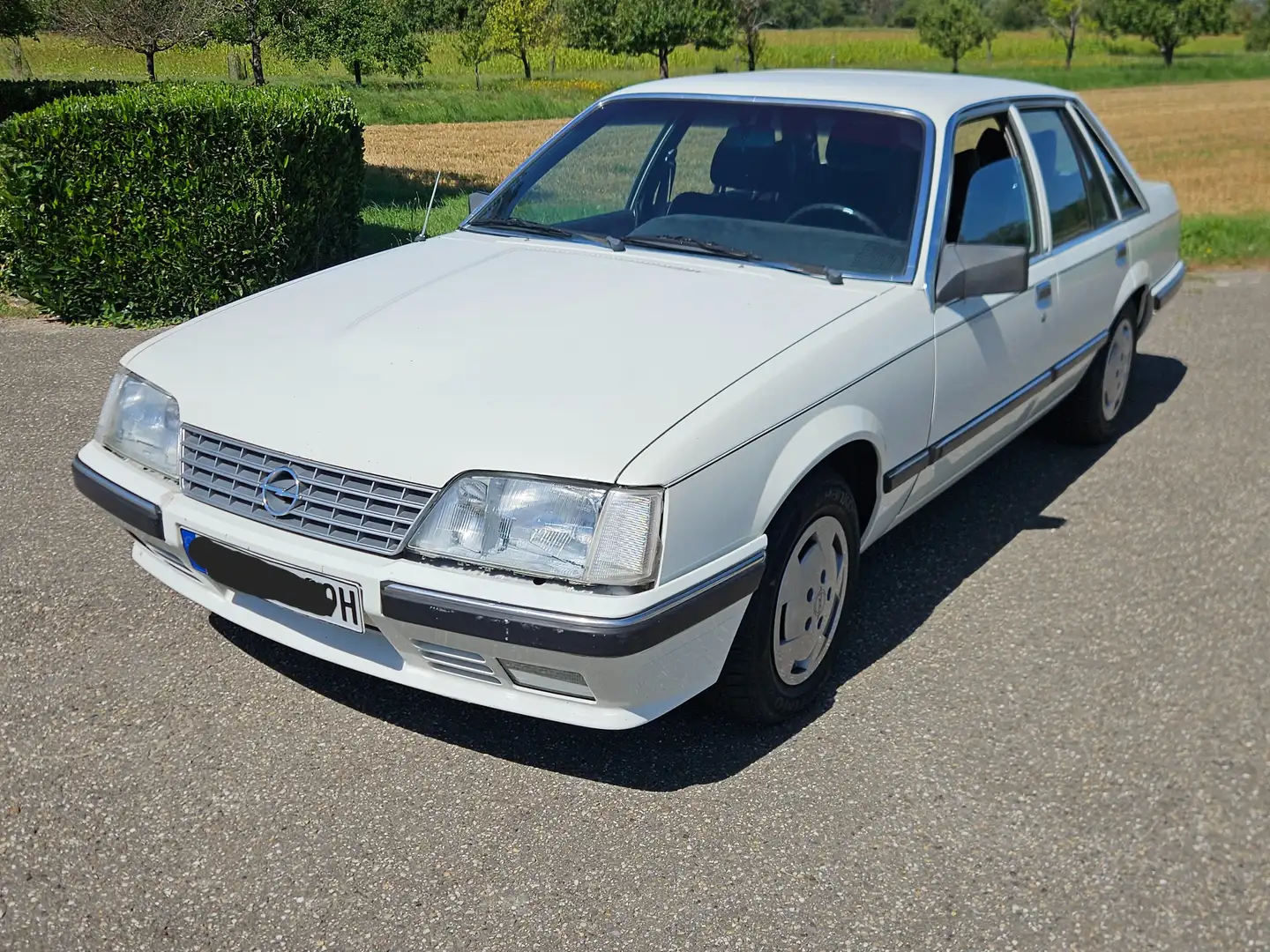 Opel Senator Senator A TD 2.3 , TÜV neu,seltenes Erbstück Weiß - 1
