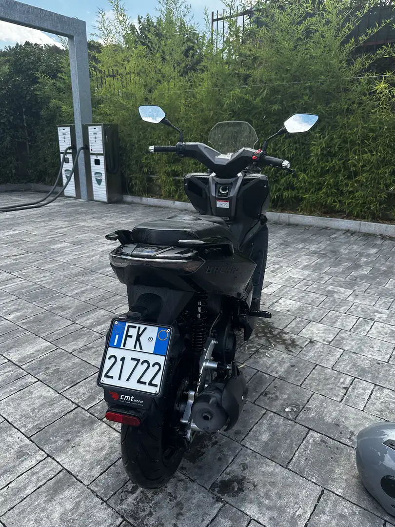 KL Motors Brera 125 - 2