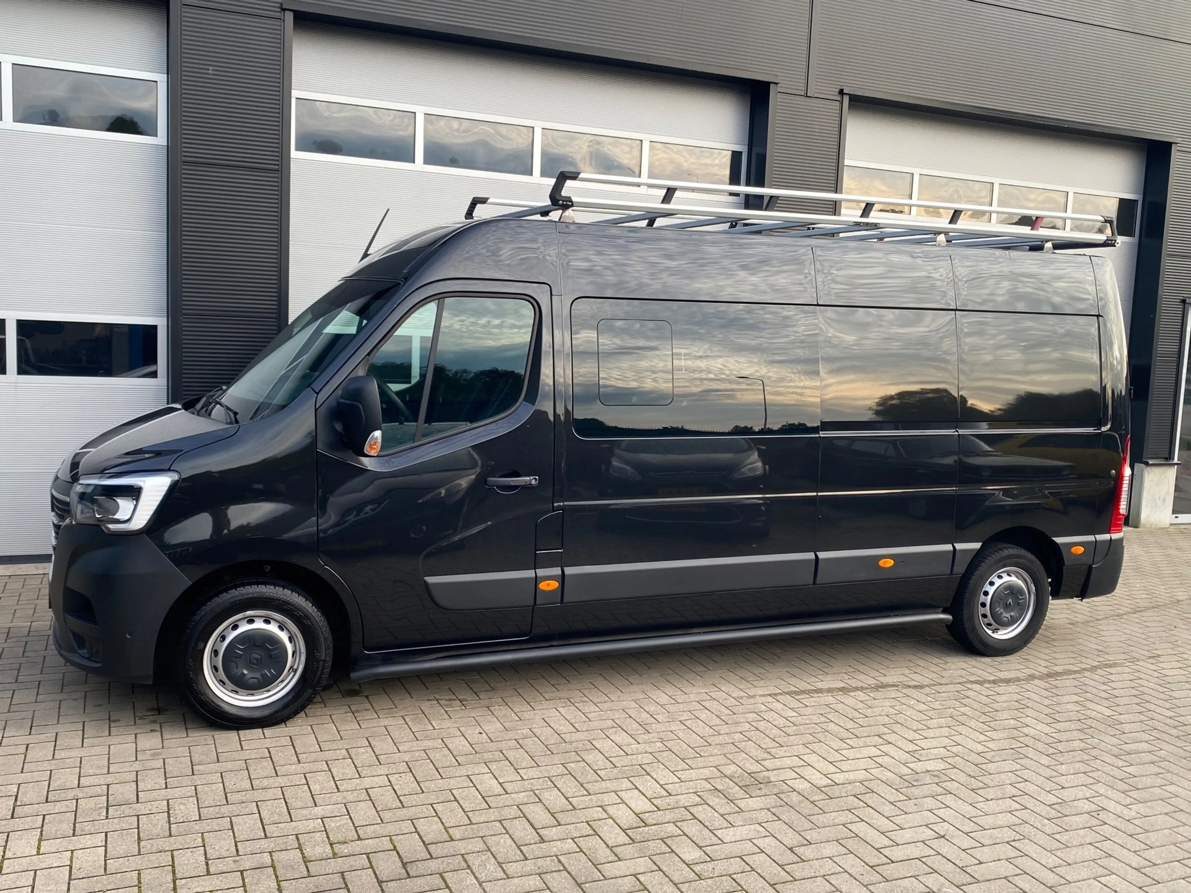 Renault Master T35 2.3 dCi 180 L3H2 6-pers. Automaat 49dkm!