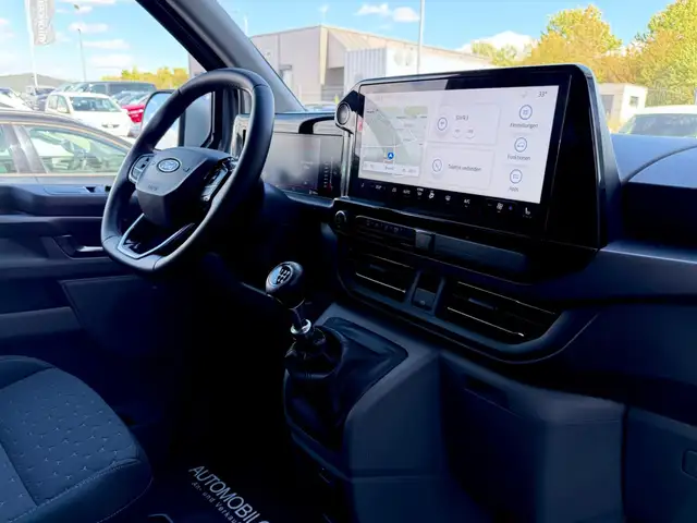 Ford Transit view 12