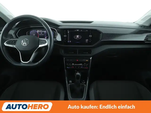 Volkswagen T-Cross view 12