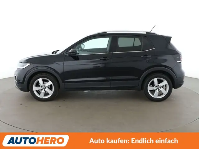 Volkswagen T-Cross view 3
