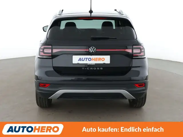 Volkswagen T-Cross view 5