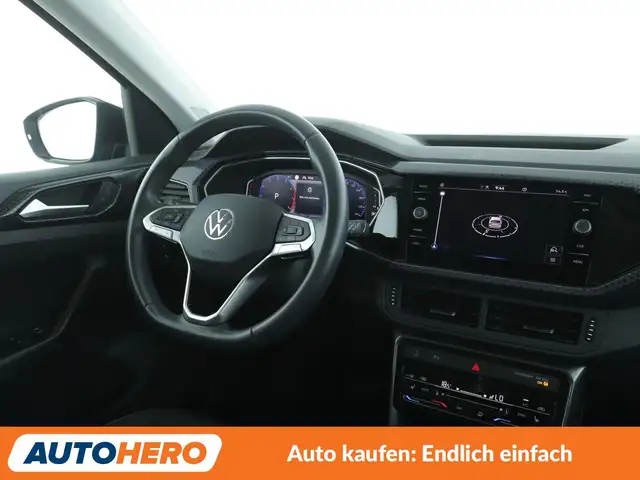 Volkswagen T-Cross view 13