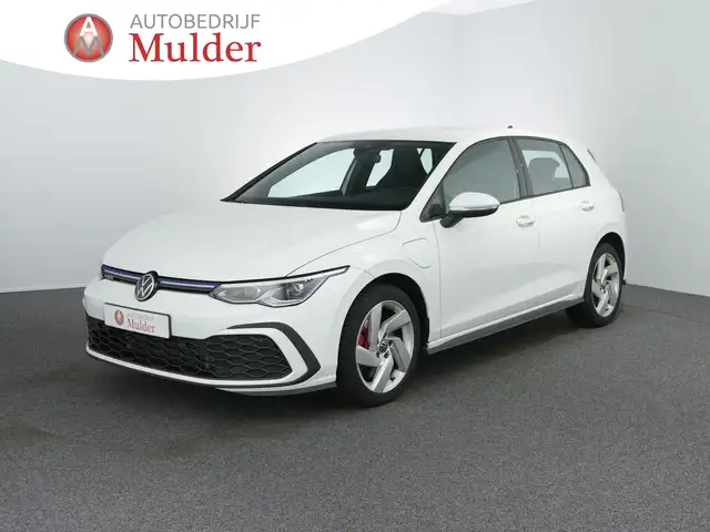 Volkswagen Golf GTE 1.4 eHybrid | ACC | Camera | Comfort pakket | IQ D