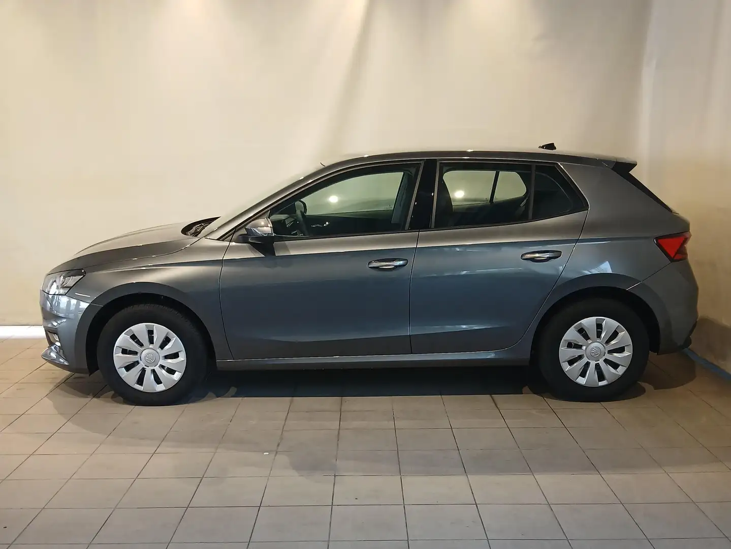 Skoda Fabia Essence TSI Grau - 2