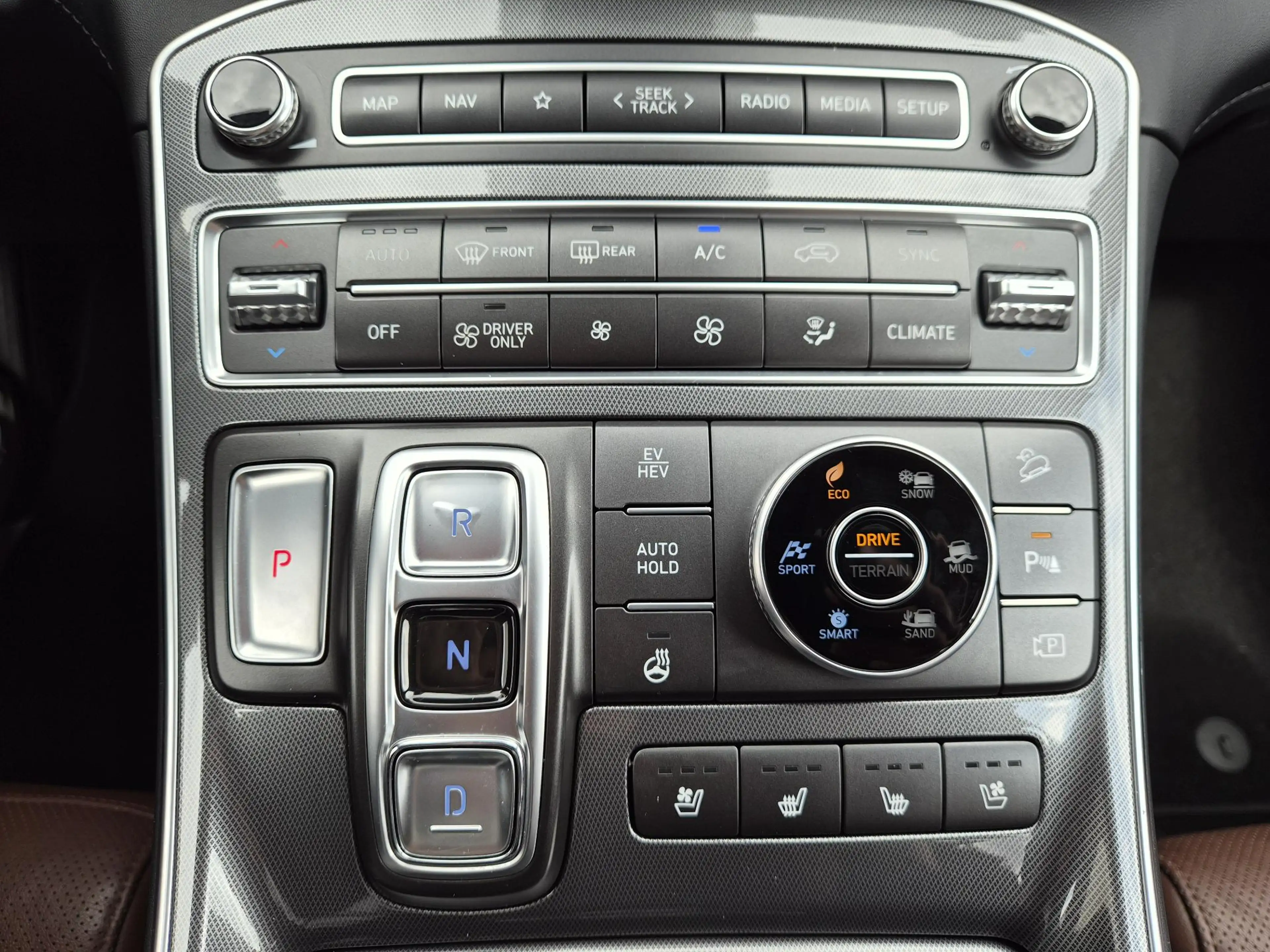 Hyundai SANTA FE 1.6 T-GDI PHEV Premium Sky / SOH 100% / Dealer ond — photo 14