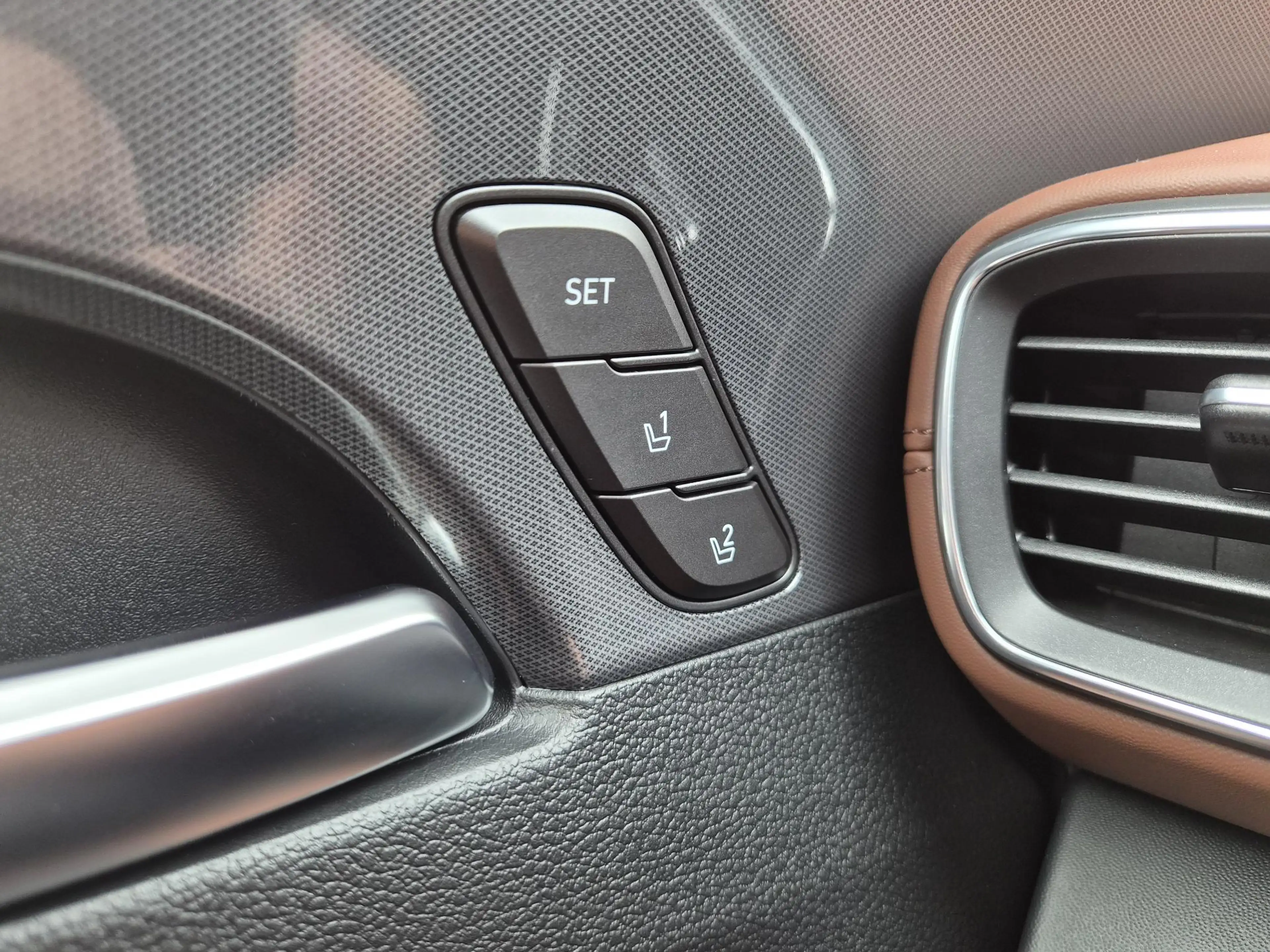 Hyundai SANTA FE 1.6 T-GDI PHEV Premium Sky / SOH 100% / Dealer ond — photo 43